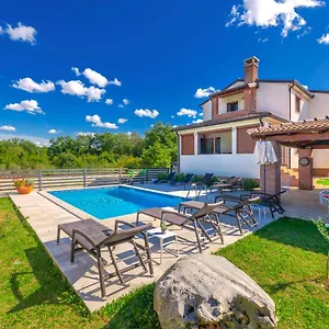 https://apartmani-jana-porec.in-istria.net